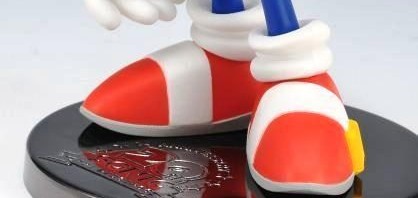 Teaser Image of Sonic 20th Anniversary Statue Appears